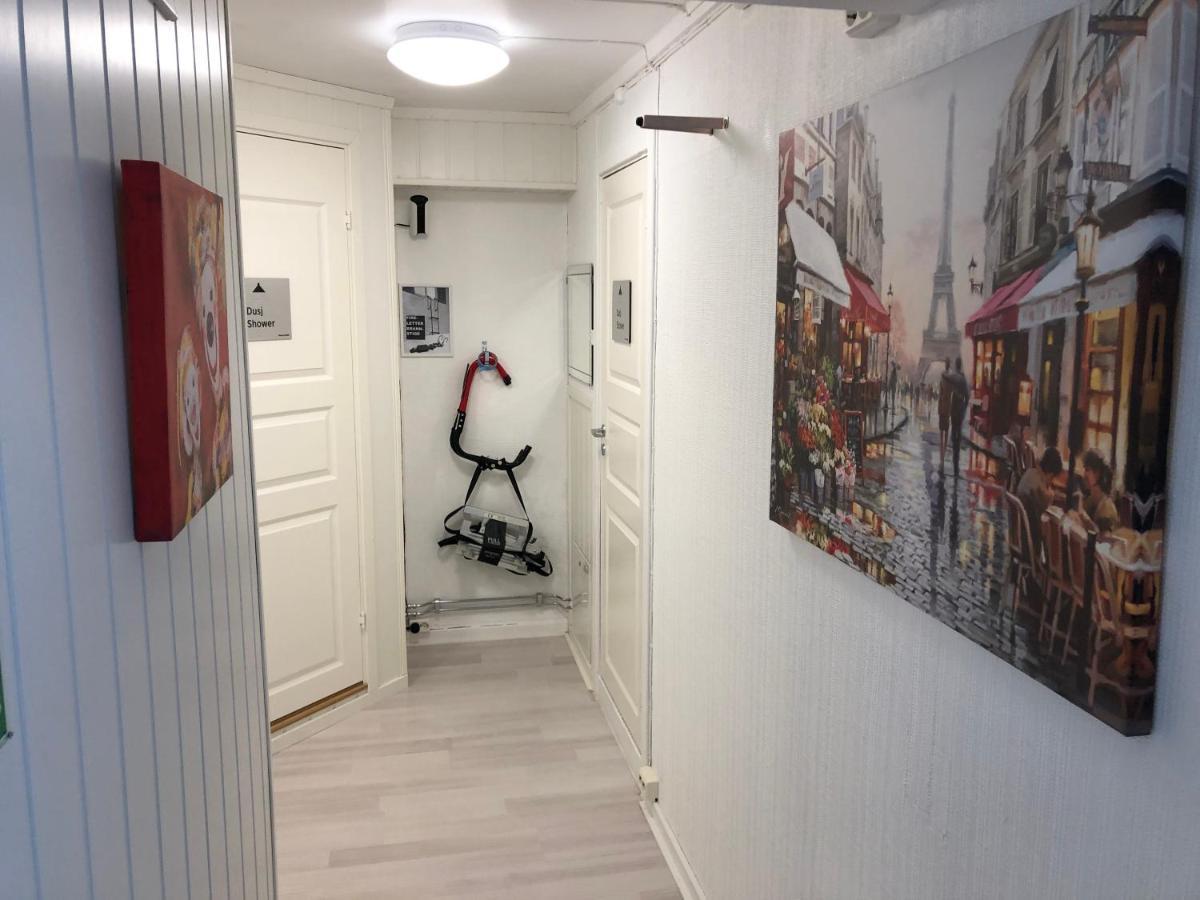 Vinstra Hostel Buitenkant foto